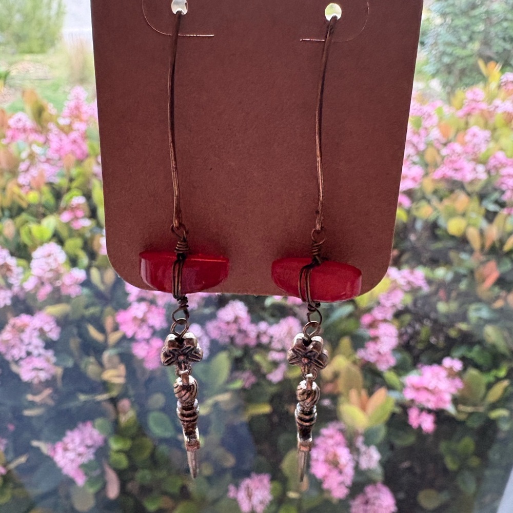 --4💎 for $15-- Gold-tone and Red Dagger Earrings - Picture 4 of 7